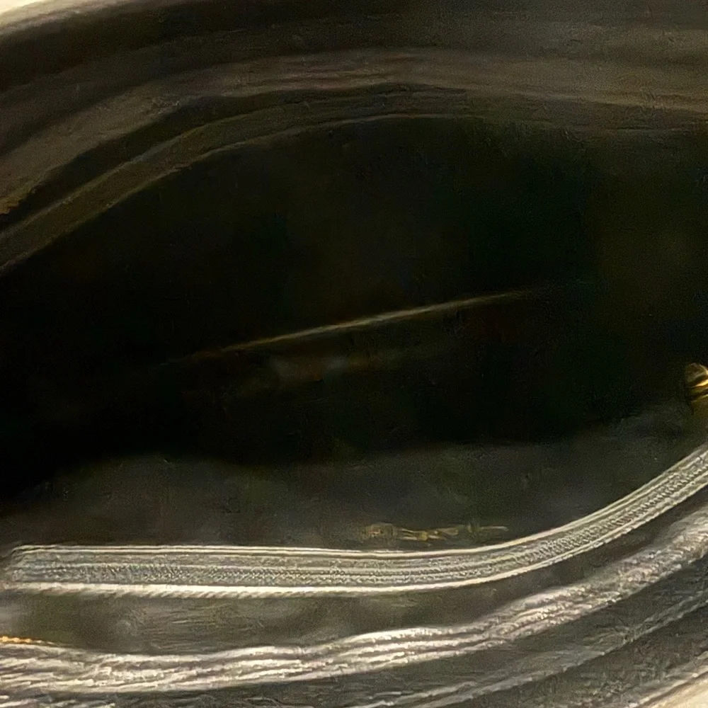 CHANEL Black Shoulder/Tote Bag in Caviar with Gold CC Accents-Beautiful! - Picture 9 of 15